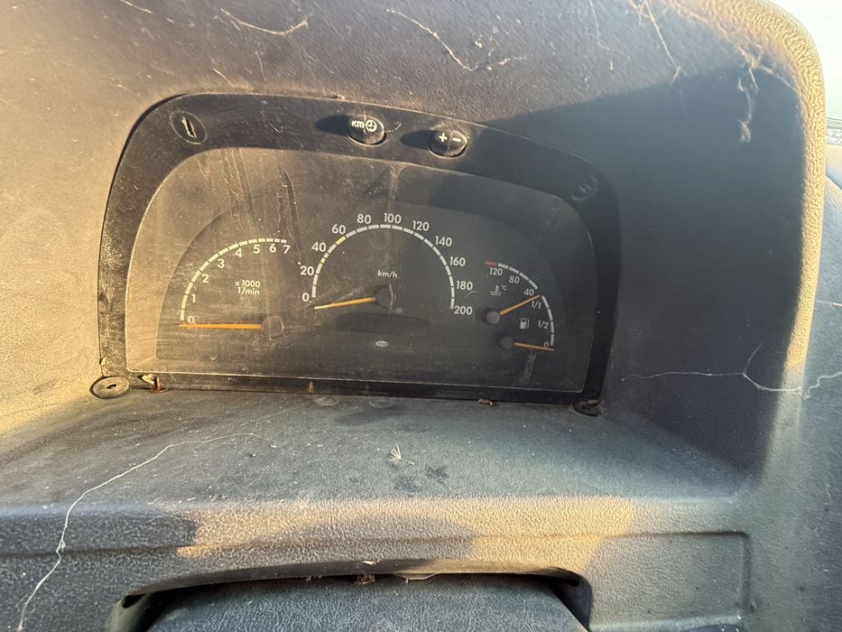 Бус Mercedes-Benz V 200 CDI 2.2 100 ph на части