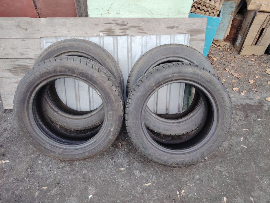 Продам резину в хорошем состоянии