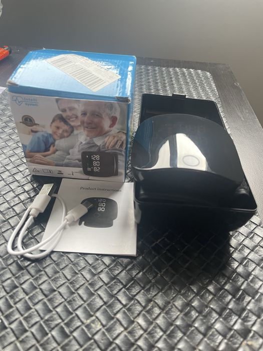 tensiometru incheietura mana