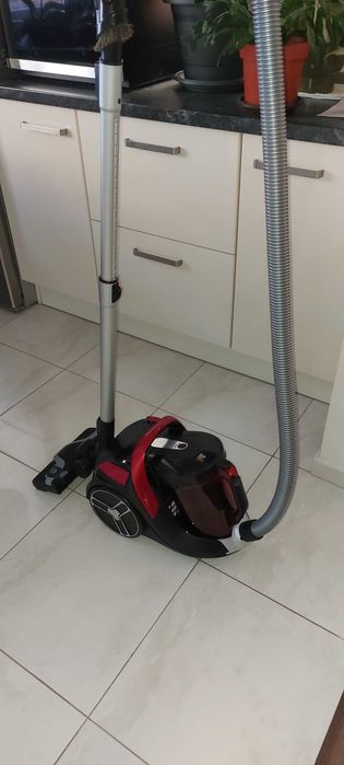 Прахосмукачка Silence force Rowenta