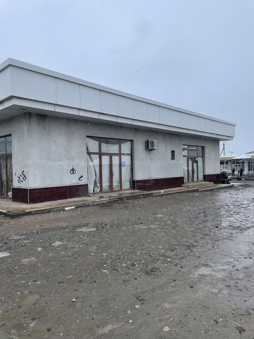 1200 kv.m tijorat binosi — Yangi bozor ro‘parasida