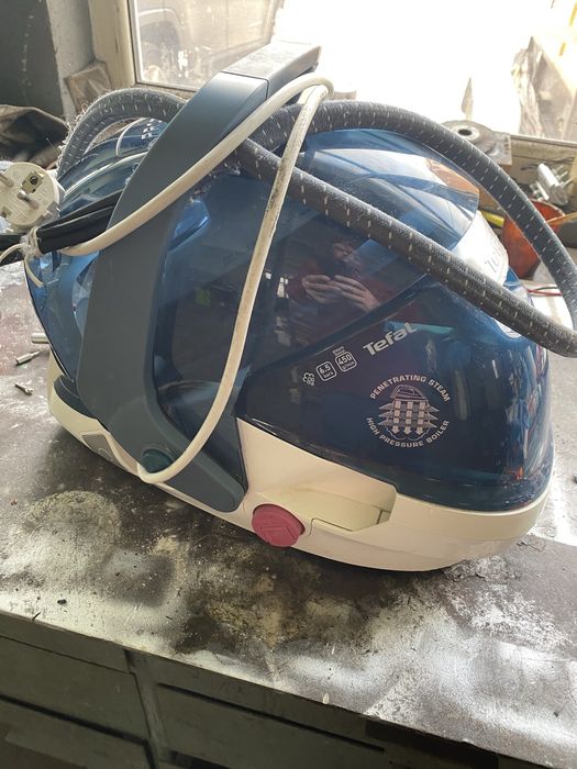 Statie de calcat Tefal