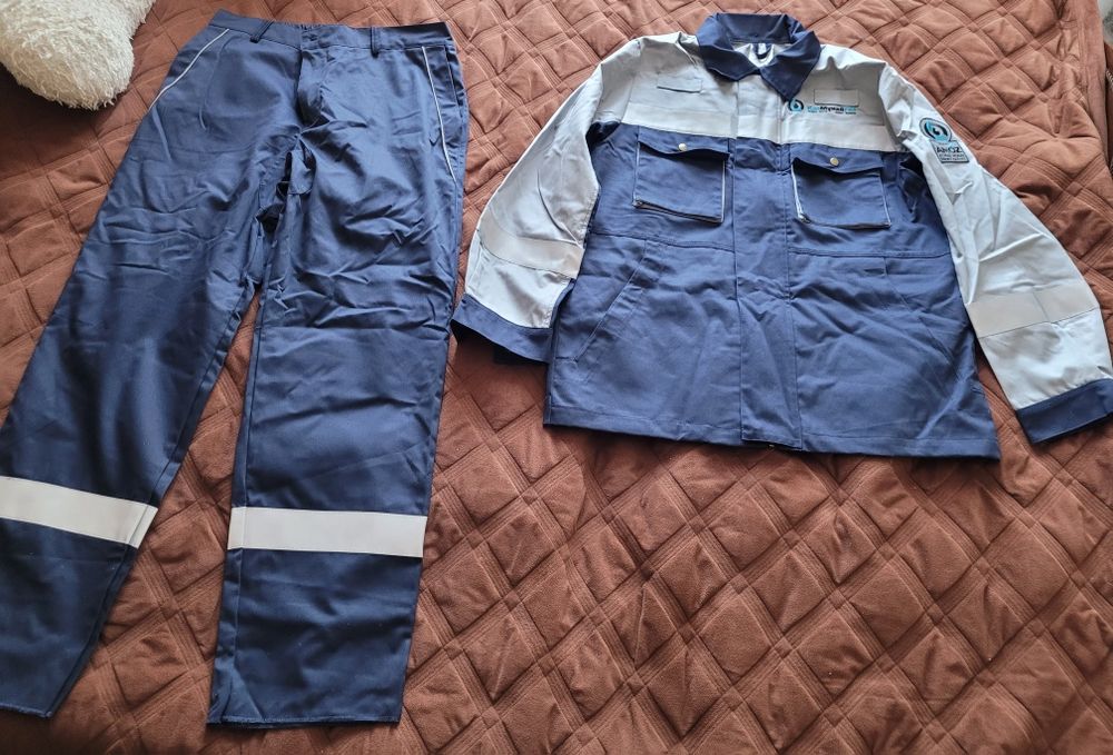 Спец.одежда за 16 000 тг