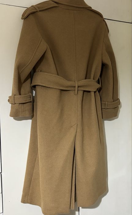 Палто с вълна Bershka цвят камел