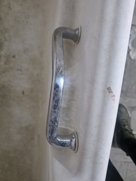 Продам ванную чугунная