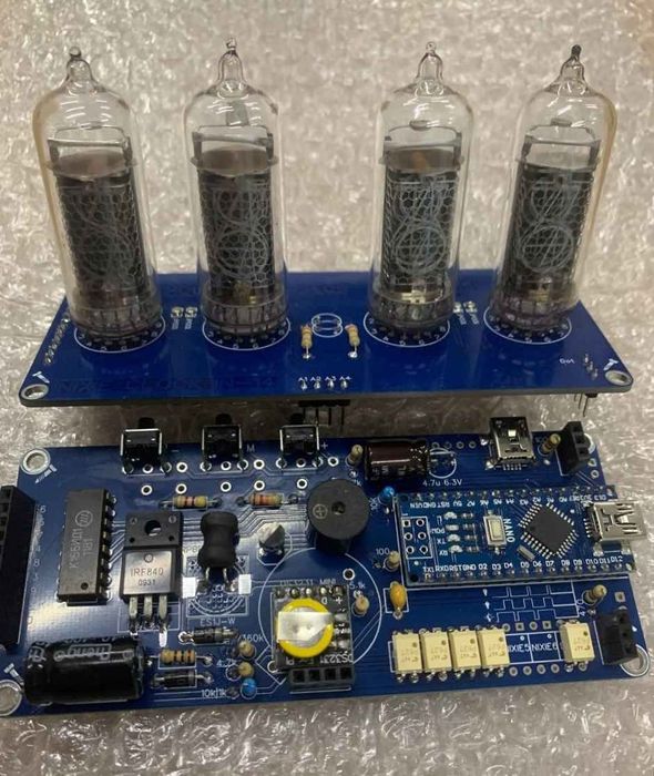 Наборы часов на ГРИ для самостоятельной сборки