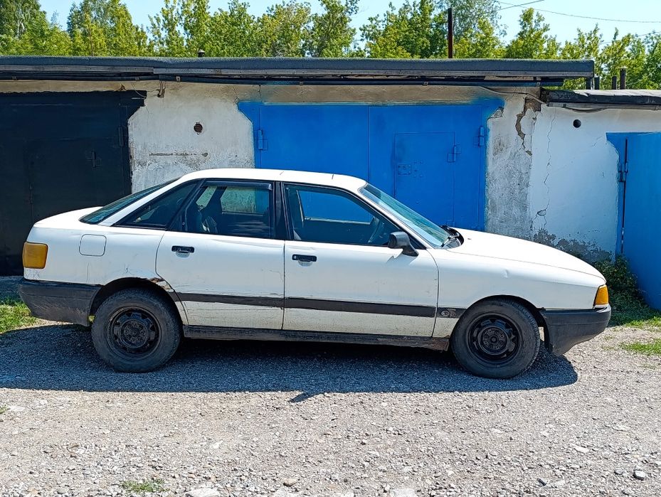 Продам Ауди 80 б3