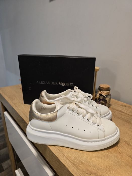 Маратонки Alexander Mcqueen 36,5 номер