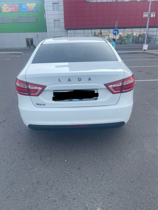 Продам машину LADA VESTA