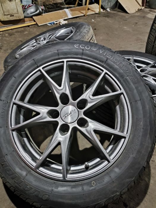 Шины с дисками литьё R15