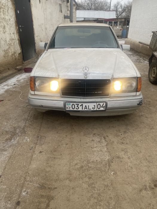 мерседес 124 е 1991год