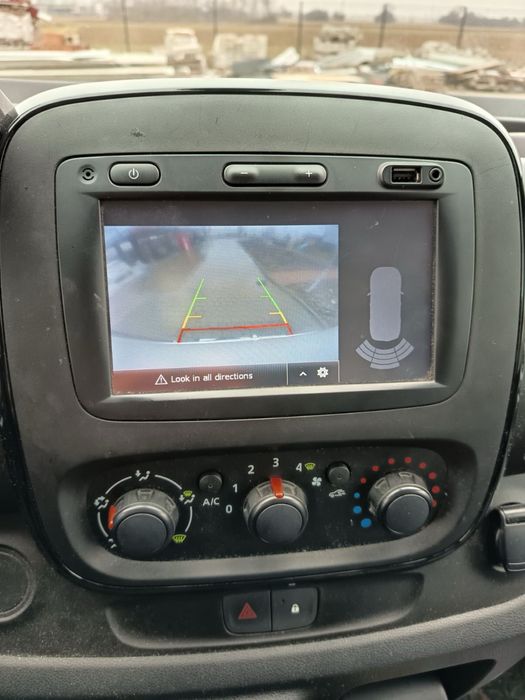 Opel Vivaro 1.6 Нов бус докаран на ход от Холандия