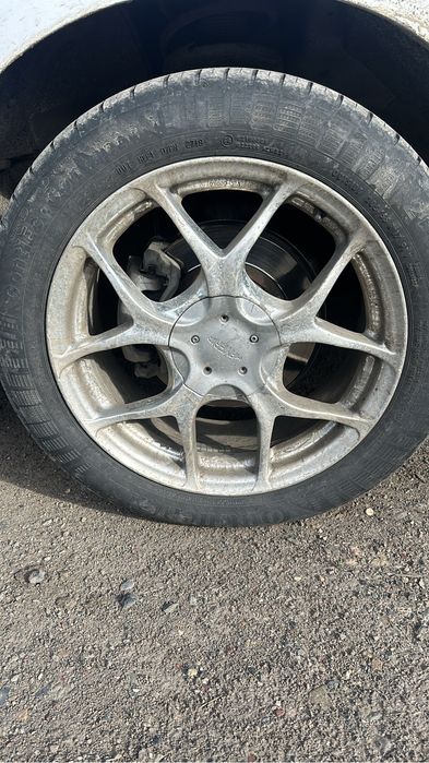 Продам диски на 17 и шины в комплекте