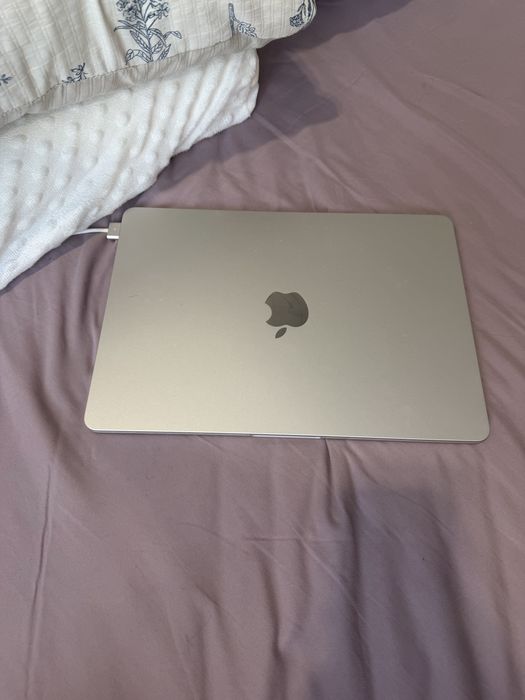 Продам macbook air