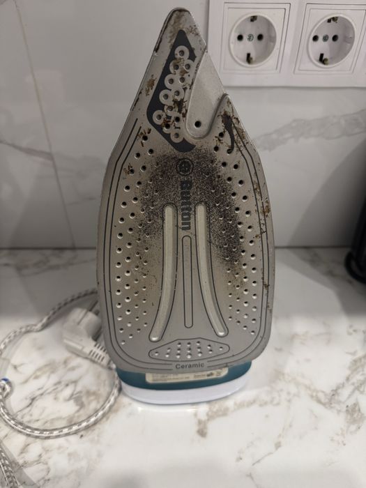 Продается утюг б/у