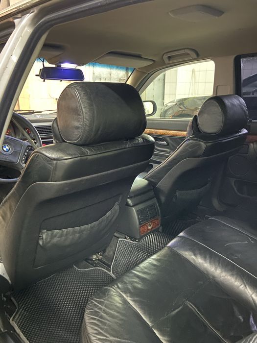 Продам BMW E38 2.8