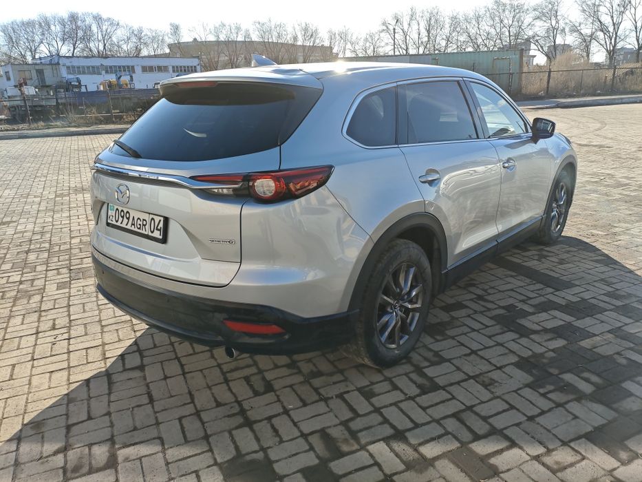 Продам машину Mazda CX-9