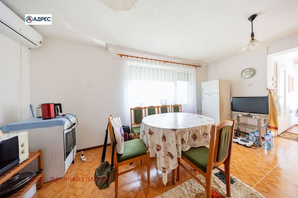 Продава се Къща в с. Коиловци, Област Плевен - 130 кв.м за 392 €/кв.м - Снимка #8