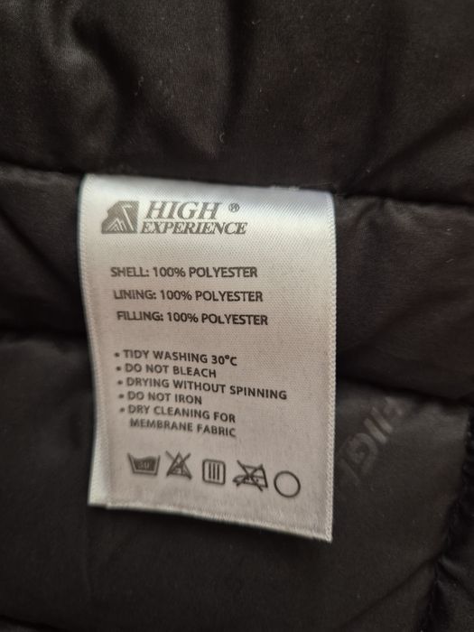 Продается зимняя  куртка на мальчика