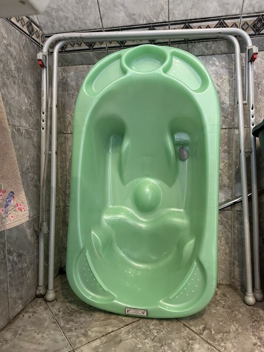 Бебешко корито със стойка