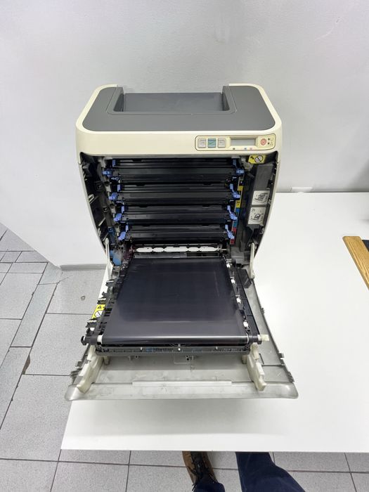 Hp color laser jet 1600. Продам принтер. Цветной лазерный принтер