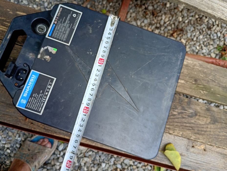 Vînd baterie  sh stare buna scuter electric 60v/12A cu 2chei  preț 750lei fix nu schimb
