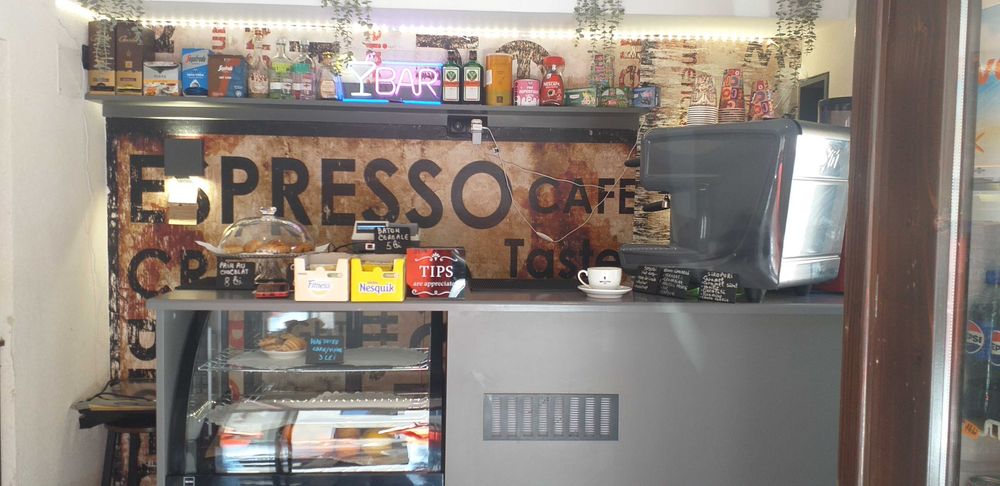 Afacere la cheie  caffe-bar zona Republicii