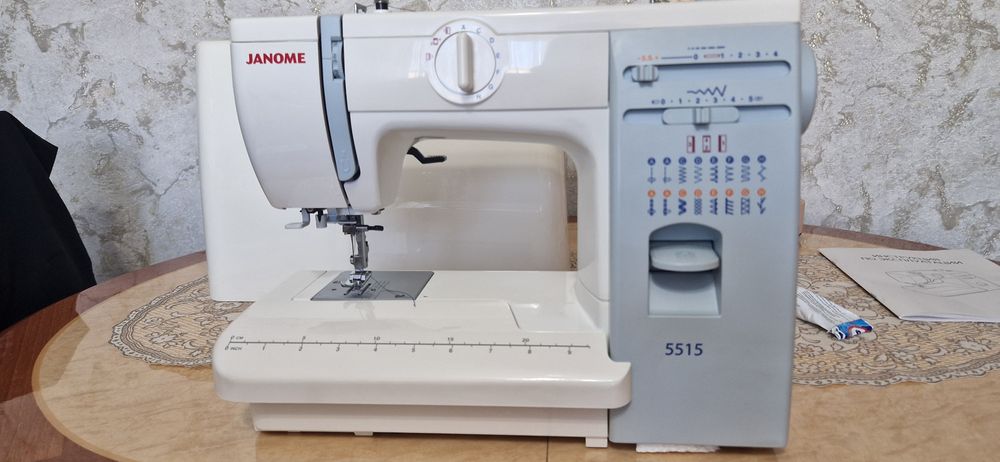 Швейная машинка JANOME 5515