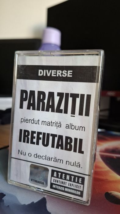 Paraziții – Irefutabil caseta ca noua