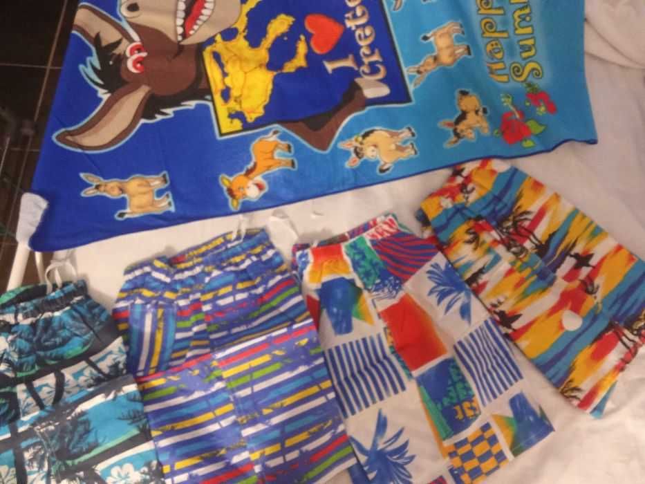 Два нови бански момче 10-12 г.за 5 евро.