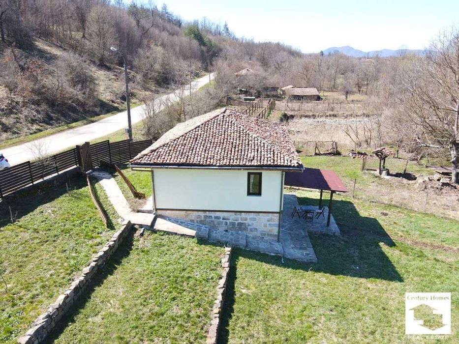 125177Реновирана къща в с. Палици, в Еленския балкан