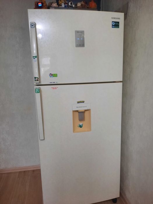 Продам  холодильник