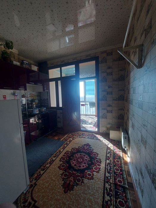 Uy sotiladi.Shahar markazida