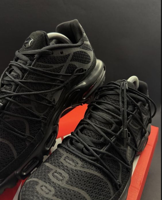 Nike Air Max Plus Triple Black/Reflective - 40,41,42,43,44,45,46