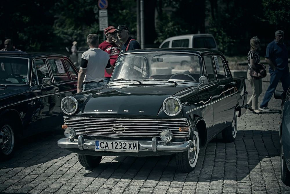 Ретро автомобил под наем!Балове свадби!  Студио за снимки и клипове!