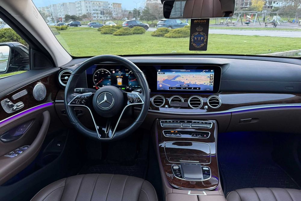 Mercedes-Benz E 350 9G-Tronic Exclusive Camera 360° Soft Close Pano