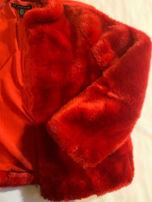 Blana dama, Zara, rosie, M