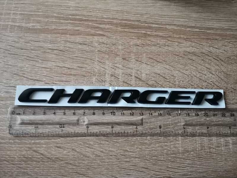 черен надпис Dodge Charger нов стил