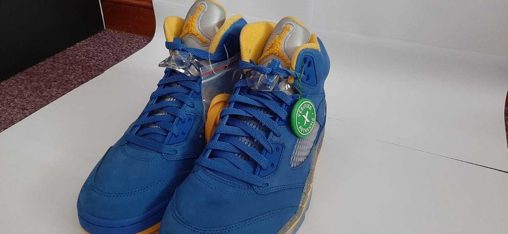 Jordan 5 Retro JSP
Laney Varsity Royal