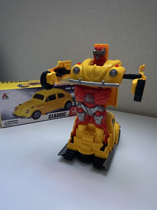 Трансформер Кола - Робот с пушек - RACING CAR