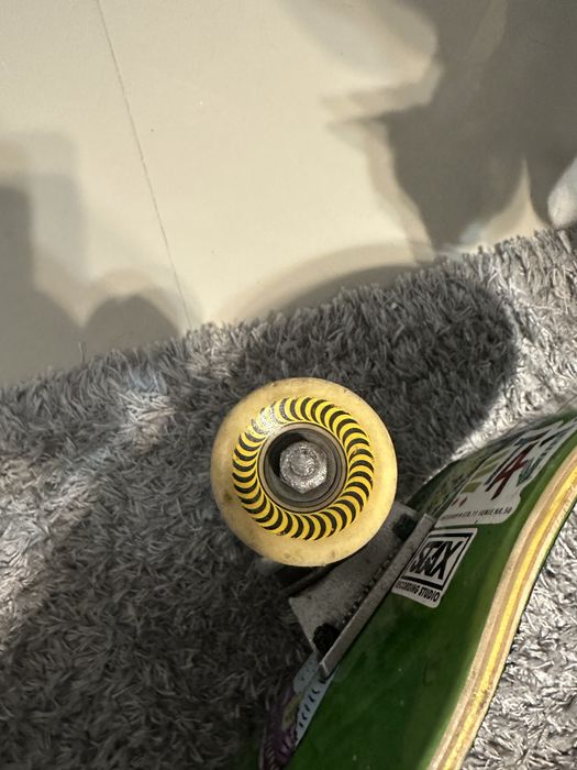 Skateboard Sour x Thunder x Spitfire