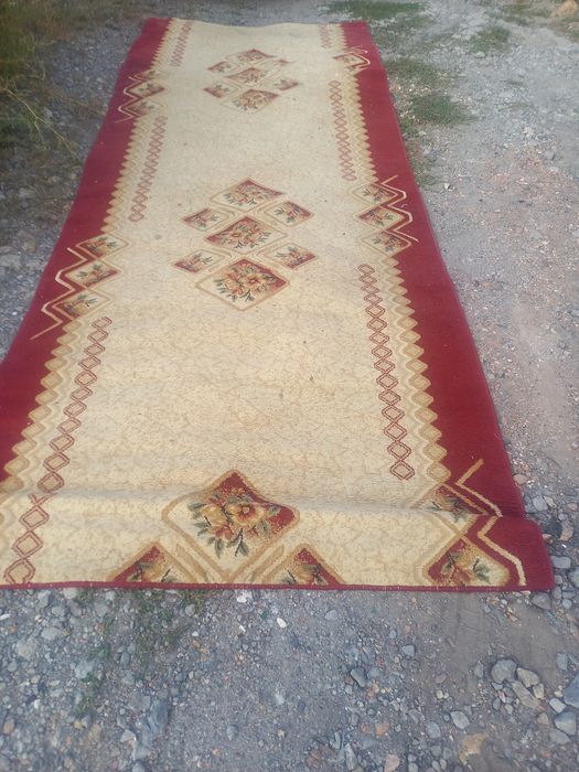 Продам ковры б/У
