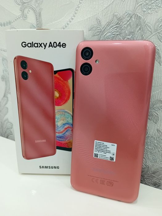 Продам Самсунг A04e, в отличном состоянии