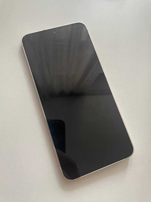 Samsung S23 8/128gb