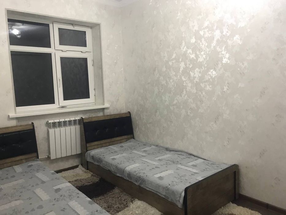 Kvartira sotiladi 2/2/7 sergeli 2 bekat
