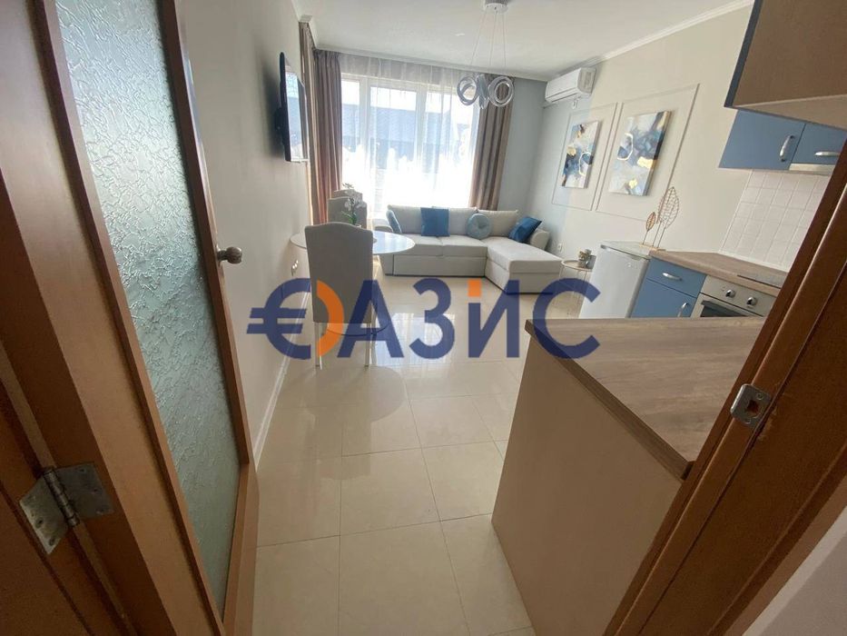 Продава се Двустаен апартамент в Свети Влас - 49 кв.м за 1062 €/кв.м - Снимка #1