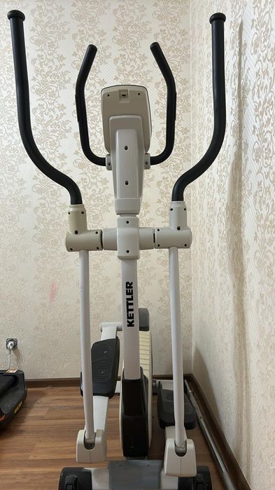 Тренажер для спорта.