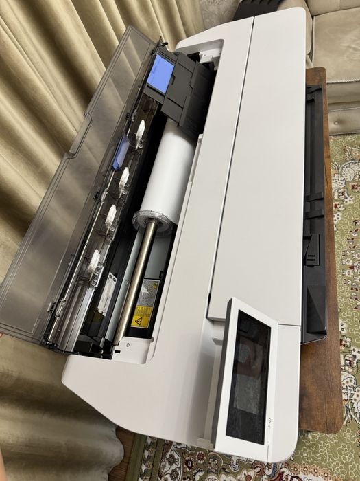 Продам широкоформатный плоттер Epson