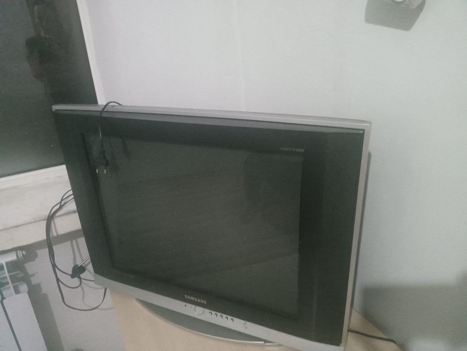 Продам телевизор самсунг