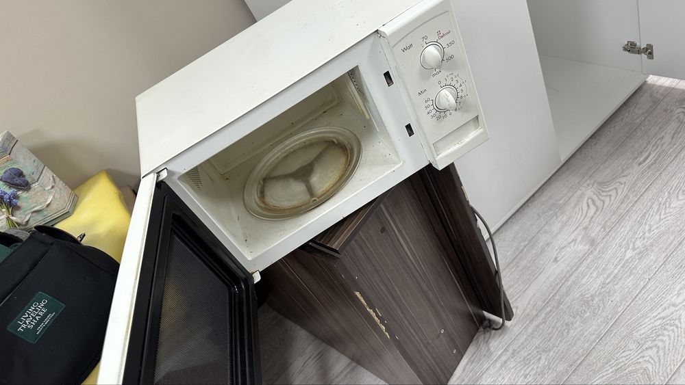 Микроволновка в рабочем состоянии